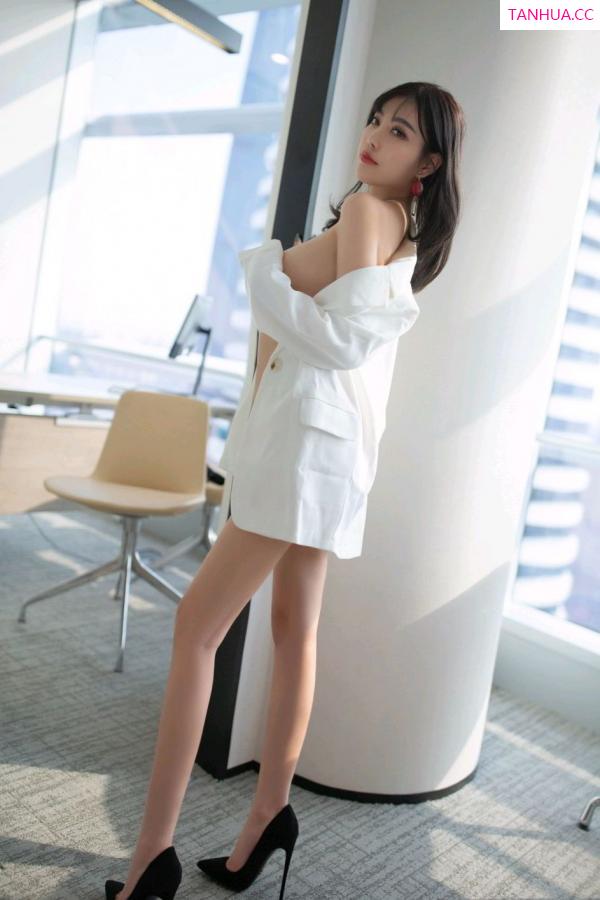 杨晨晨 sugar小甜心CC [XIUREN]高清写真图 2019.12.16 杨晨晨sugar第68张图片